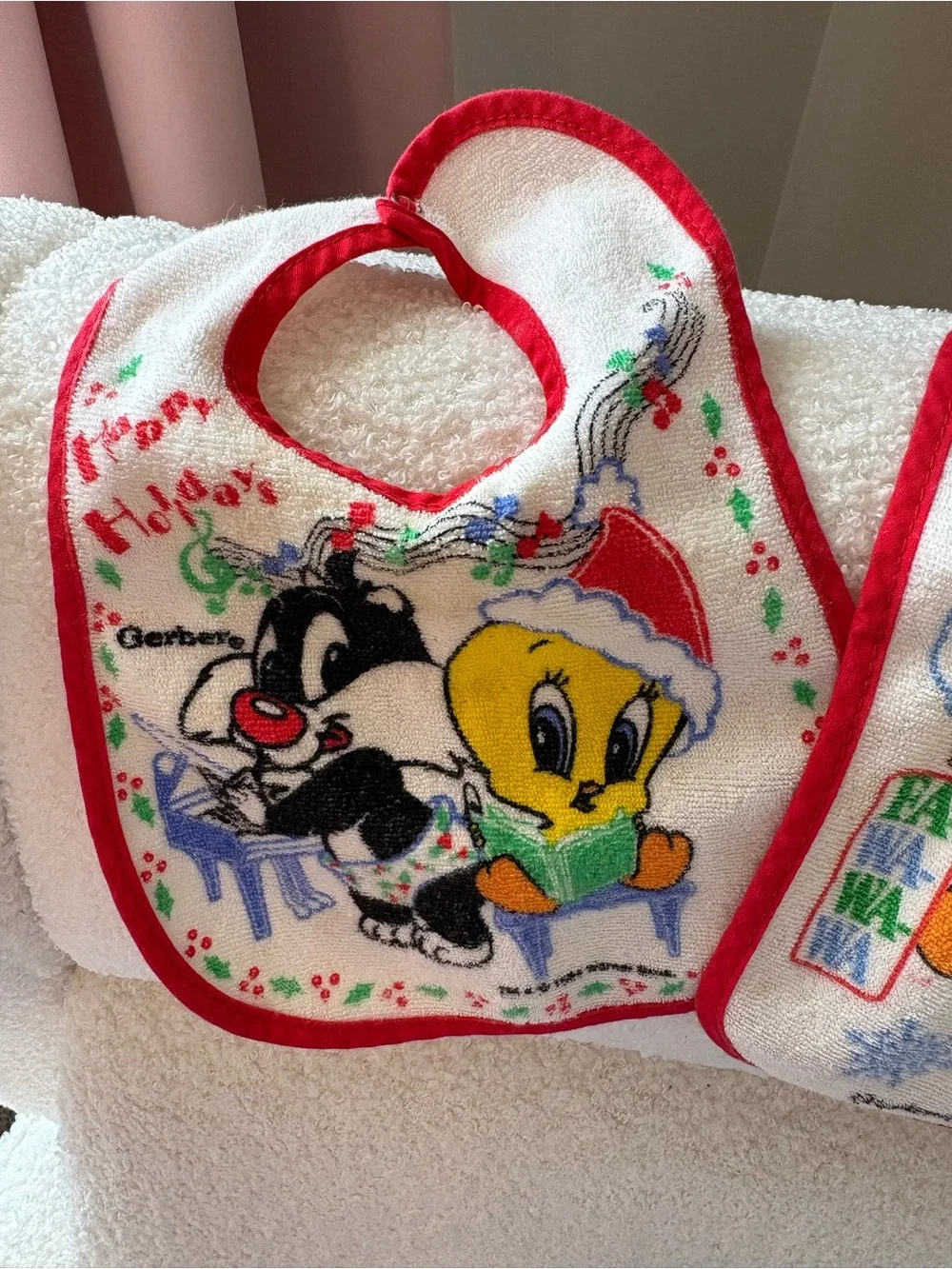 Vintage Gerber Tweety & Sylvester Holiday Baby Bib - Red, Yellow, Black